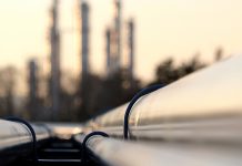 Pipeline connection to oil refinery