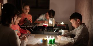 Family spending time together during an energy crisis